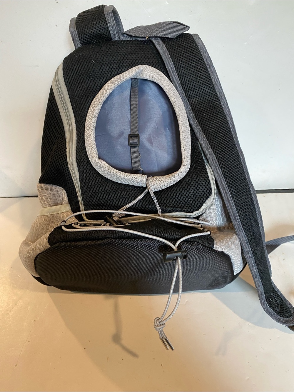 NWOT Breathable Mesh Backpack-Style Pet Carrier for Small Dogs or Cats